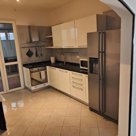 L'Appoggio Perfetto Apartment Viareggio Bagian luar foto