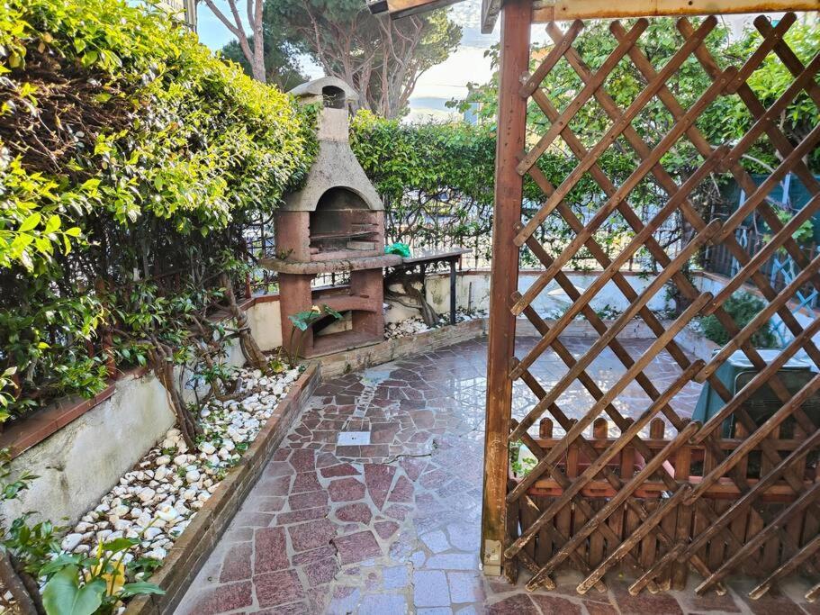 L'Appoggio Perfetto Apartment Viareggio Bagian luar foto
