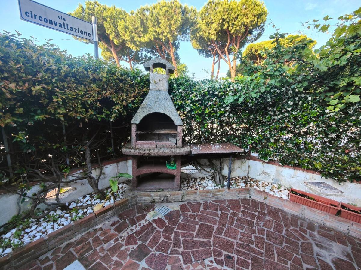 L'Appoggio Perfetto Apartment Viareggio Bagian luar foto